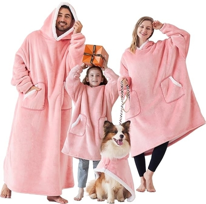 Couverture portative en laine de flanelle avec poches et manches